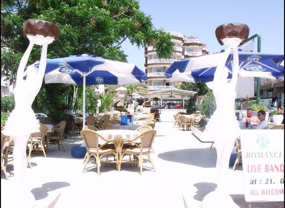 Romance Hotel